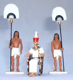 Egypte Seated Pharaon and two fan Bearer - EN STOCK (peint)